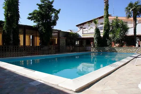 Mediterraneo לינה וארוחת בוקר 3*